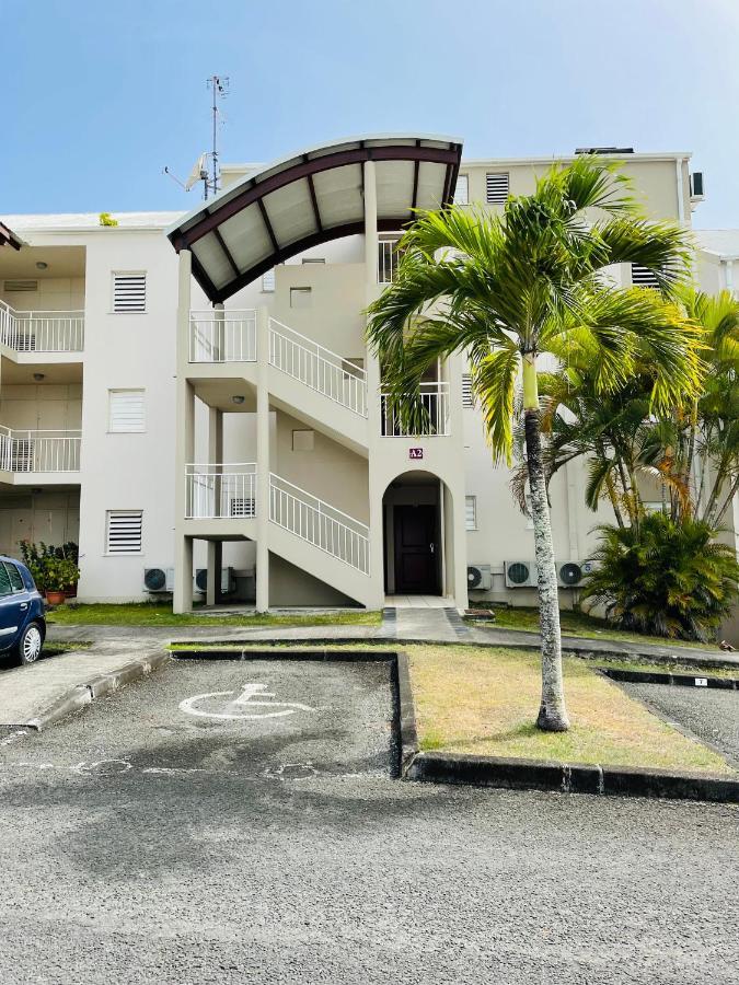 Appartement Vue Mer, Piscine, Dans Quartier Prise De Gosier Le Gosier  Exterior foto